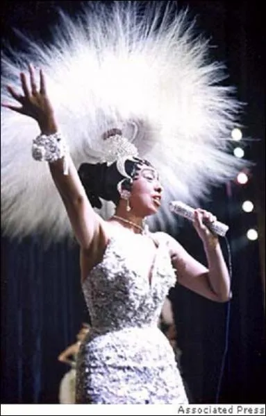 Quelle princesse lui est venue en aide financire pour combler les dettes de son chteau ?