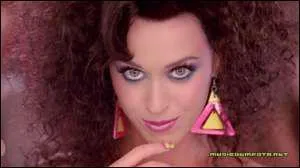 Le titre complet de ' Last Friday Night ' comporte quatre lettres qui suivent et sont places entre parenthses. Quelles sont-elles ?