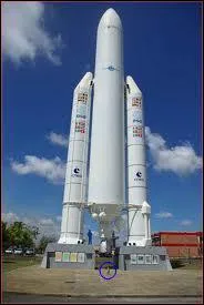 Elle d�colle d'un d�partement lointain, la fus�e ...