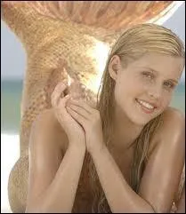 Qui est le personnage jou par Claire Holt ?