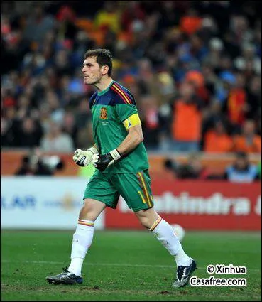 Il a connu le privilge de soulever la Coupe du Monde et la Ligue des Champions, c'est...