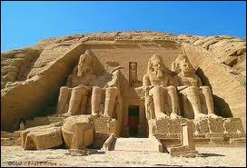 Dans quel pays se trouve le temple d'Abou Simbel ?