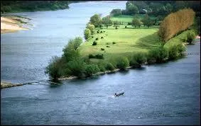 La Loire est le plus grand fleuve de France (1012 km), mais o est sa source ?