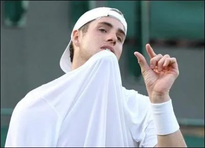 Cet Amricain a gagn le tournoi de Newport cette saison, qui est-ce ?