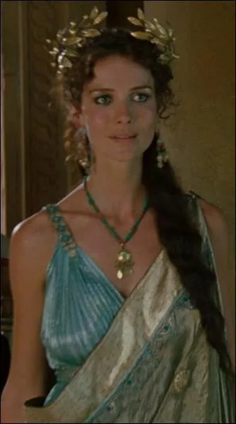 Dans quel film, relatant un pisode de la mythologie grecque, Saffron Burrows (photo), Rose Byrne et Diane Kruger portent-elle toutes trois des robes bleues ?