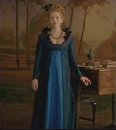 Dans quel film adapt d'un roman de William Thackeray Reese Witherspoon est-elle vtue de cette somptueuse robe bleue ?