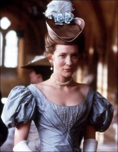 Dans quel film, o elle joue en compagnie de Minnie Driver et de Rupert Everett, Cate Blanchett est-elle vtue de cette robe aux paules bouffantes ?