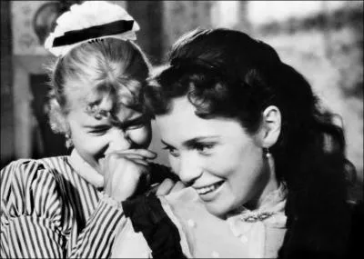 Quelle est la nationalit du ptillant film 'Sourires d'une nuit d't' (1955) ?