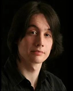 Comment s'appelle ce Mangemort ?