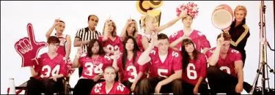 Saison 1 : Qui interprte les chansons Take a bow et Taking chances ?