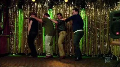 Saison 1 : De qui, ce groupe, est il form  la base ?