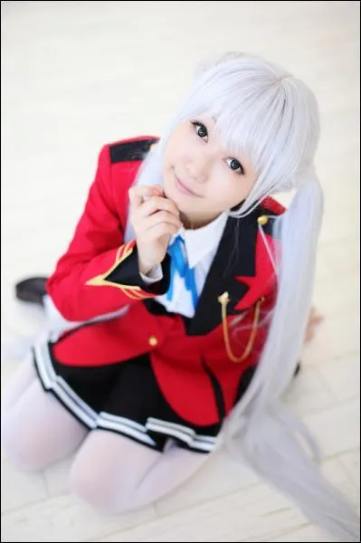 Le cosplay de cette demoiselle est :