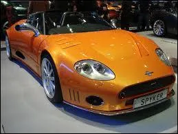 Quelle est la couleur de cette voiture ?