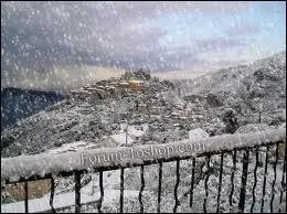 Neige : se traduit par :