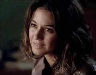 Comment se nomme cette complice de John le Rouge, tue par ce dernier  la fin de la saison 5 ?