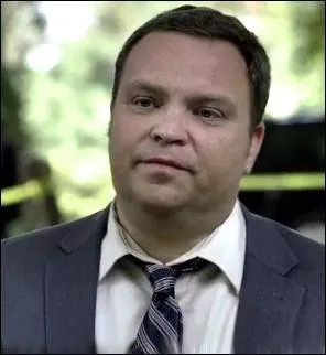 Ce personnage est l'un des 7 suspects de la liste de Jane, et il est aussi agent spécial au FBI. Comment s'appelle-t-il ?