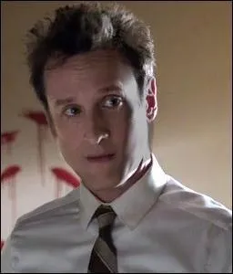 Ce personnage est l'un des 7 suspects de la liste de Jane, et c'est aussi un médecin légiste collaborant avec le CBI, surtout sur les affaires portant la marque de John le Rouge. Comment s'appelle-t-il ?