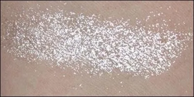 Comment appelle-t-on la poudre de diamant ?