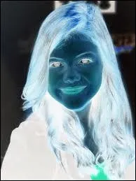 Elle est toute belle et toute mignonne, cette actrice se nomme...