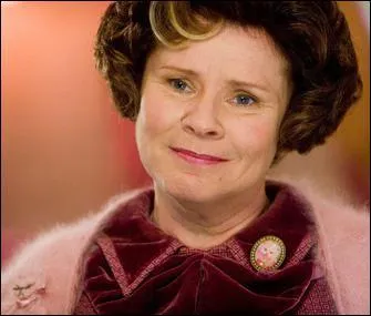 Dolores Ombrage est prsente aux funrailles d'Albus Dumbledore :