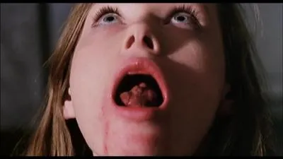 C'est en 1976 que David Cronenberg se fait connatre avec un premier film  l'horreur viscrale et sexuelle. Cette premire oeuvre se nomme :