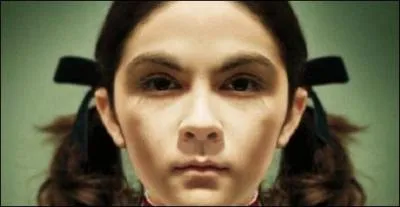 C'est enfin Jaume Collet-Serra qui nous fait dcouvrir en 2008 la face cache d'une 'douce enfant' dans :