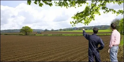 Un centiare est égal à 10 m².