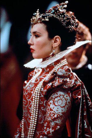 Dans quel film de Patrice Chreau peut-on voir Isabelle Adjani dans cette superbe robe  collerette ?