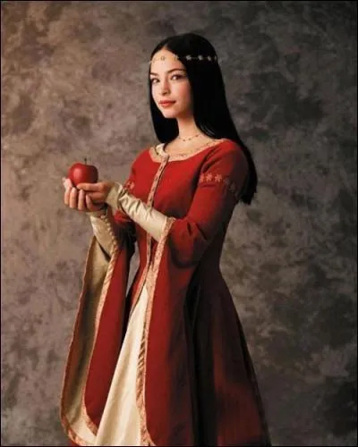 Dans quel film de conte de fes retrouve-t-on Kristin Kreuk, l'hrone de 'Smallville', dans un joli costume rouge ?