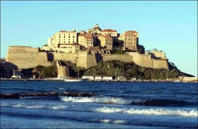 Quelle est cette ville de Corse ?