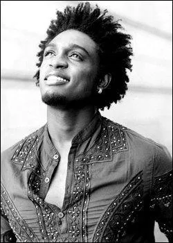 Qui est ce chanteur ?