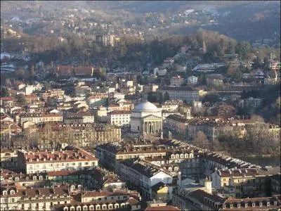 Turin, cette ville se situe-t-elle en France ou en Italie ?