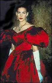 Dans quel film adapt d'un roman de Pouchkine, Liv Tyler, qui interprte le rle de Tatyana Larin, porte-t-elle cette robe aux paules bouffantes ?