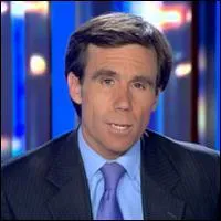 Comment s'appelle ce prsentateur du JT ?