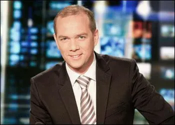 Comment s'appelle ce prsentateur du JT ?