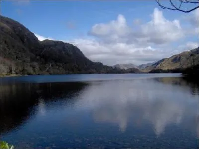 Ce lac de ce pays a t chant par Michel Sardou ?