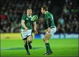 D'ailleurs l'emblme numro 2 et aussi celui de...