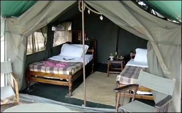 Imaginez la tête des explorateurs de ce pays quand on leur disait le soir, vous ne pouvez pas dormir ici on a monté les tentes ailleurs !
