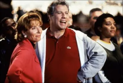 Quel est ce couple politique incarn par John Travolta et Emma Thompson dans 'Primary Colors' de Mike Nichols ?
