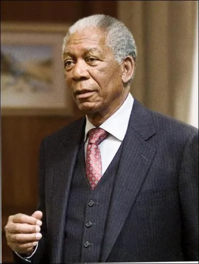 Qui incarne Nelson Mandela dans 'Invictus' de Clint Eastwood en 2010 ?