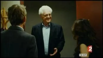 Quel ancien premier ministre franais joue son propre rle dans 'Le nom des gens' de Michel Leclerc en 2010 ?