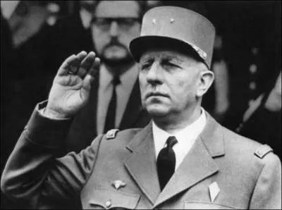 Comment s'appelle ce comdien spcialis dans le rle du gnral de Gaulle auquel il prte ses traits  une demi-douzaine de reprises ((Martin soldat, L'arme des ombres, Chacal... ) ?