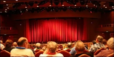 On dit que quand une pièce est un vrai succès, elle fait un four.