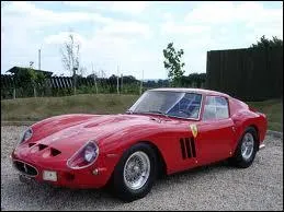 Quel modle lgendaire est prsent en fvrier par Enzo Ferrari ?