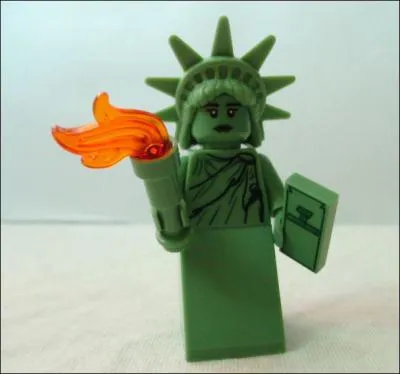 Prs de quelle grande ville amricaine se trouve ' La Statue de la Libert' ?