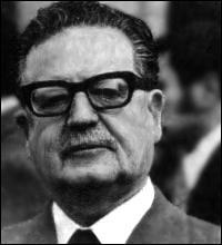 Quels sont les derniers mots de Salvador Allende, retrouv mort dans le palais de la Moneda le 11 septembre 1973, assig par les militaires ?
