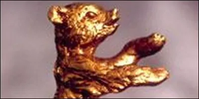 Que représente le trophée du Festival international du film de Berlin ?
