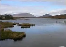 Quel interprte franais a chant la beaut des lacs du Connemara, rgion de l'ouest de l'Irlande ?