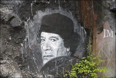 Le rgime de Mouammar Kadhafi s'est effondr en Libye. Depuis quelle anne le dictateur tait-il au pouvoir ?