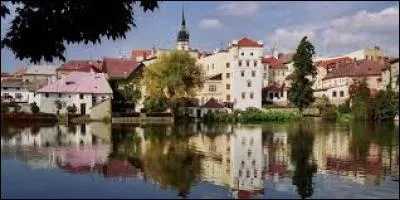 C'est des Roms qui ont rendu célèbre la région de Bohême qui est une unité centrale de la...